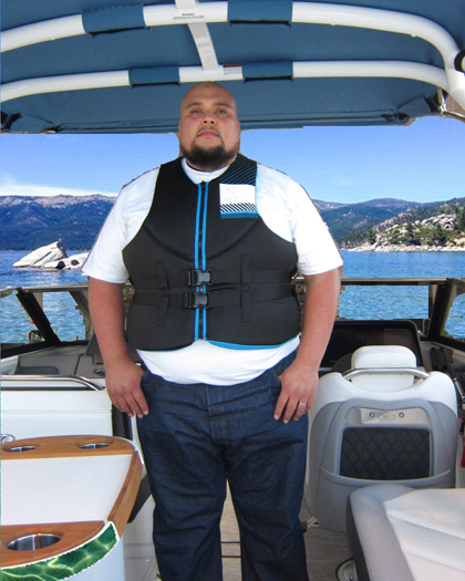 https://www.discountlifejacket.com/wp-content/uploads/2020/09/hyperlite-tall-neoprene-life-vest-model-bosting-standing.jpg